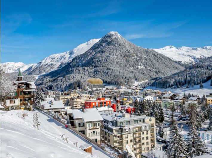 أين تقع دافوس، مقر المنتدى الاقتصادي العالمي؟