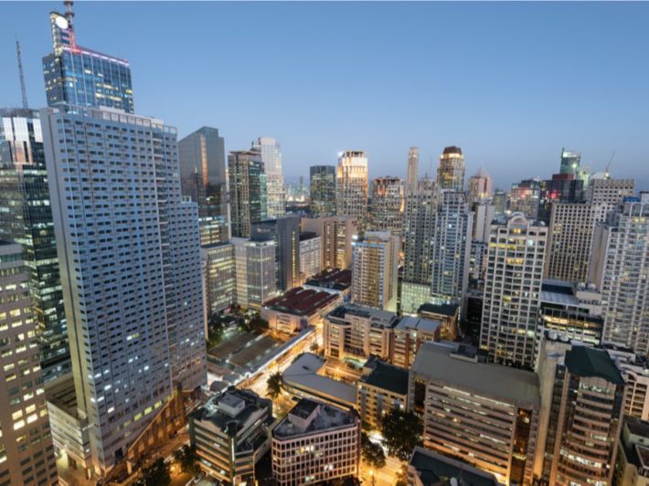 ما هي عاصمة الفلبين، وأكبر مدنها؟