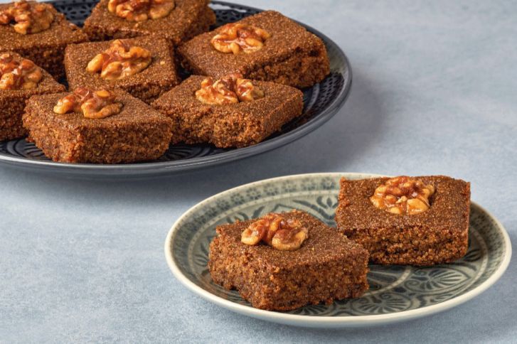 كيفية عمل بسبوسة التمر بدون بيض