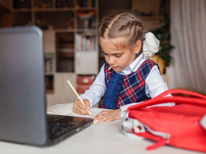 فوائد التعليم المدمج