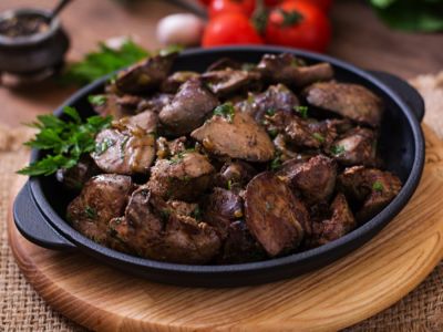 الكبدة المشرملة: جددي مائدتكِ بوصفات لذيذة