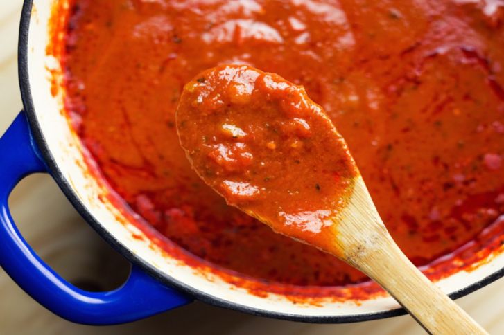 وصفات سهلة لعمل البصل والطماطم