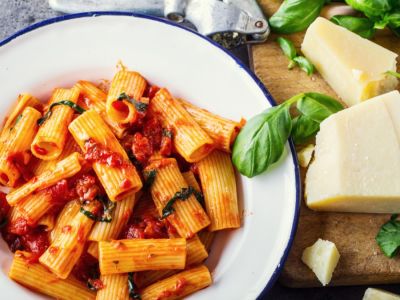 طريقة عمل معكرونة البندورة