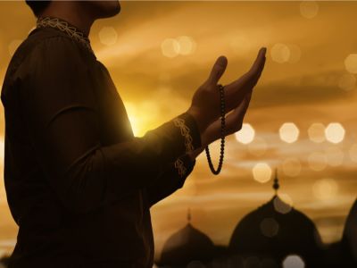 ما الدعاء الذي يقال بعد الأذان؟