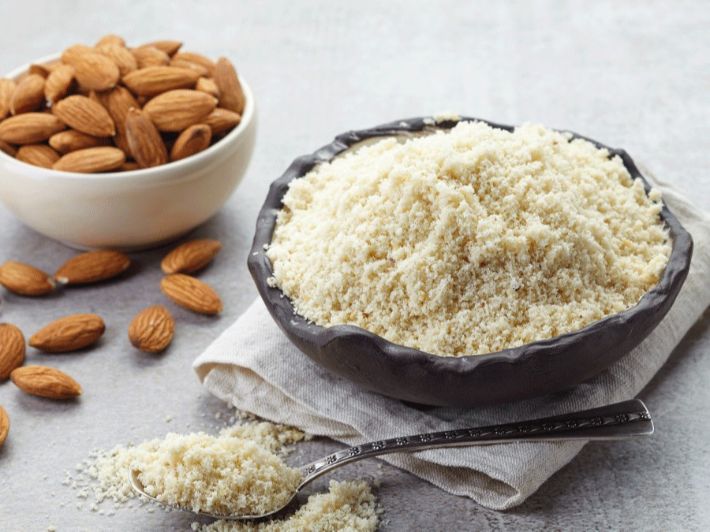 السعرات الحرارية في دقيق اللوز