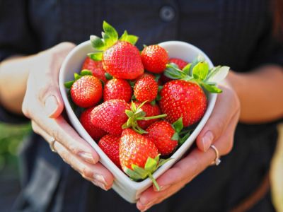 10 أنواع فواكه مفيدة لصحة القلب 10 أنواع فواكه مفيدة لصحة القلب