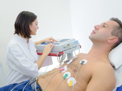 أماكن وضع ليدات وأسلاك تخطيط القلب أماكن وضع ليدات وأسلاك تخطيط القلب