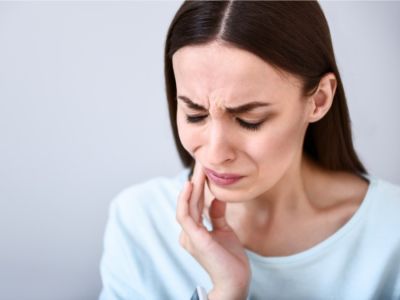 عصب الأسنان والصداع: ما العلاقة؟