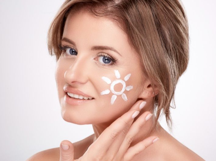 كيف تختارين واقي شمس للبشرة الجافة؟