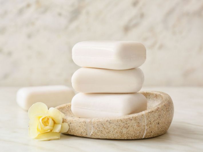 إليك أفضل أنواع الصابون لحب الشباب