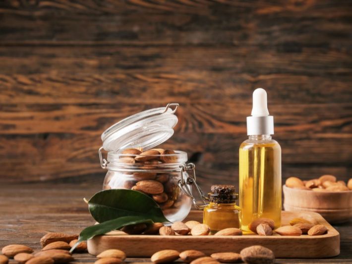 إليكِ كيفية استخدام زيت اللوز الحلو للبشرة الدهنية