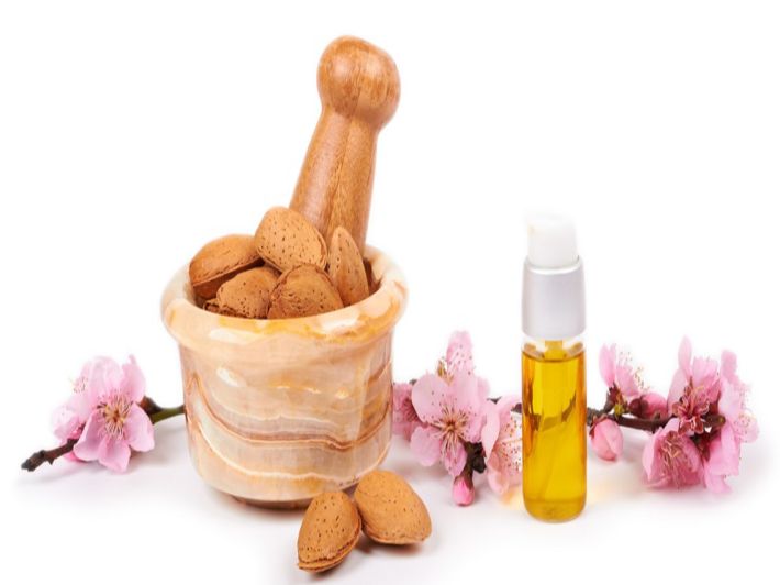 إليكِ هذه الزيوت المفيدة للتخلص من الهالات السوداء