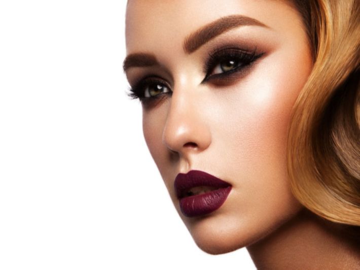 اكتشفي أجمل رسمات آيلاينر للعيون اللوزية