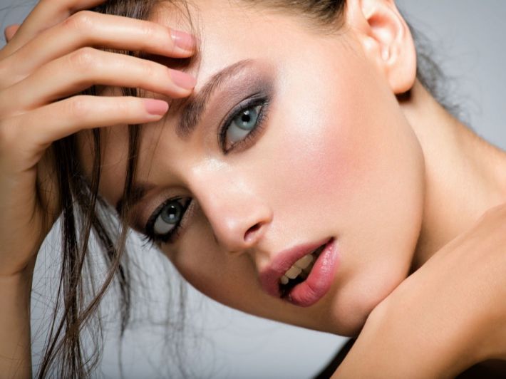 طريقة تطبيق مكياج سموكي خفيف