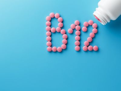 كيف تزيد امتصاص فيتامين ب 12 من الطعام والمكملات الغذائية؟