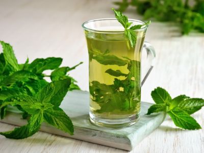 من الطب البديل..إليك (10) أعشاب مفيدة للإمساك