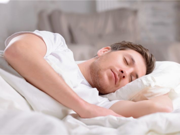 أسباب النوم الكثير عند المراهقين