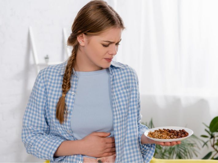 أعراض حساسية اللوز