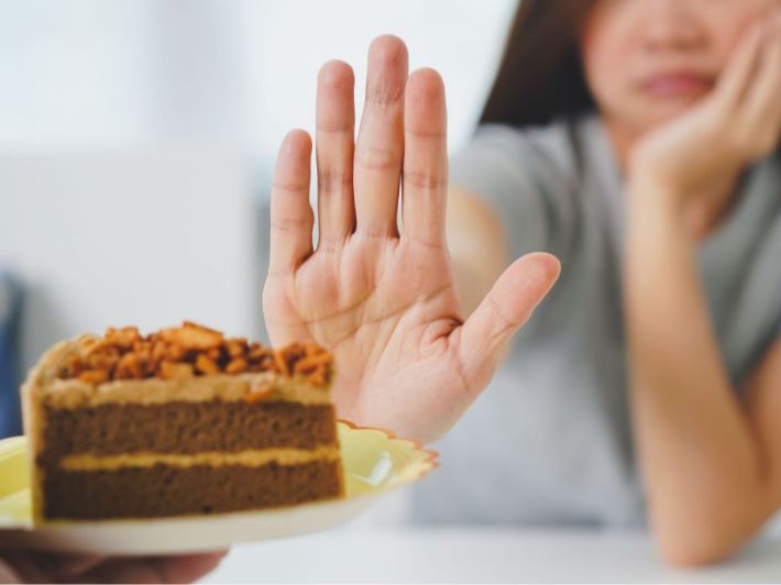 العلاقة بين فقدان الشهية وألم المعدة