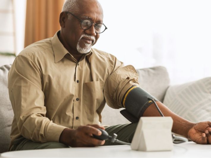 سبب انخفاض الضغط عند كبار السن