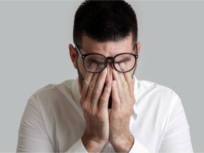 علاج زغللة العين المفاجئة