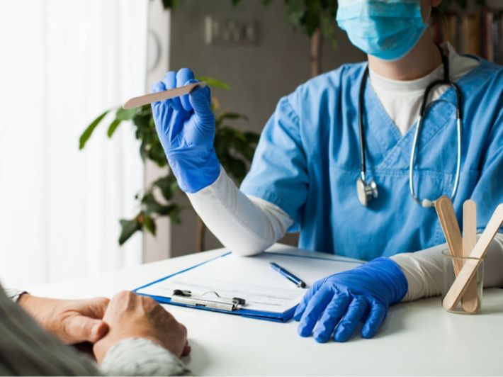 علاج فطريات اللسان المزمنة