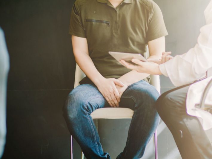 ما هي الخصية الزرقاء؟