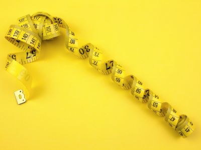 أسباب نحافة الساقين وطرق علاجها أسباب نحافة الساقين وطرق علاجها