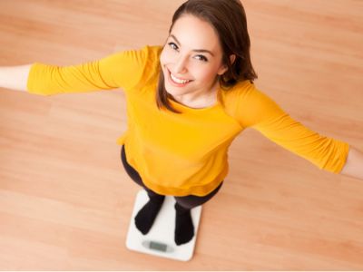 تعرف على طريقة حساب الوزن المثالي للمرأة بالمعادلات والجداول تعرف على طريقة حساب الوزن المثالي للمرأة بالمعادلات والجداول