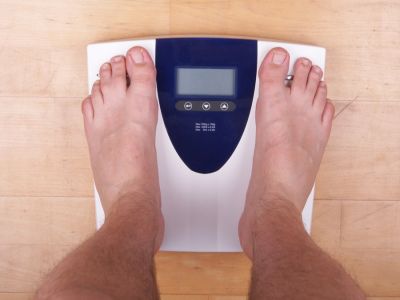 كيفية ضبط ميزان الوزن بطريقة صحيحة كيفية ضبط ميزان الوزن بطريقة صحيحة