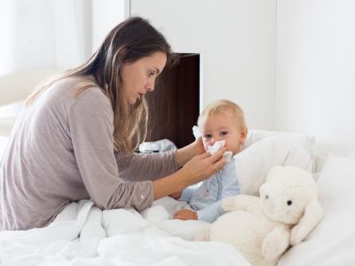 البلغم عند الرضع: الأسباب والعلاج البلغم عند الرضع: الأسباب والعلاج