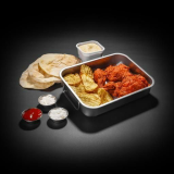 بروستد حبحر (حار): قطع الدجاج المقرمش الحار مع شرائح البطاطس المقلية والصوص