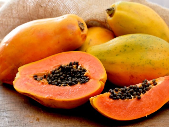 متى تثمر شجرة البابايا؟