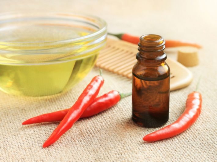 هل يُوضع الفلفل الحار على الشعر؟