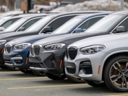 دليلك لاستئجار السيارات الفاخرة براحة تامة في السعودية