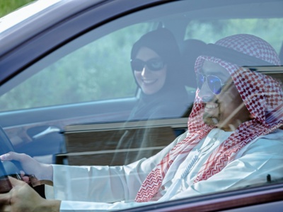 تجهيز السيارة المؤجرة للرحلات العائلية الطويلة: ما الذي تحتاجه؟