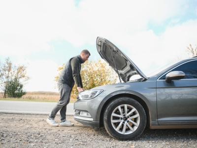 ماذا تفعل عند تعطل سيارتك المستأجرة أثناء السفر؟