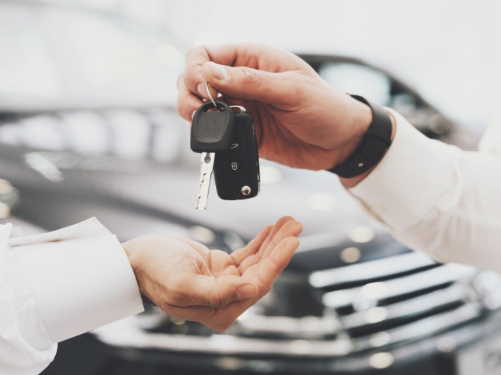 ما الذي يميز سيارات شركة لومي المتاحة للإيجار في السعودية؟