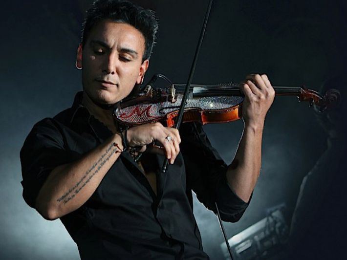 كل ما تود معرفته عن شادمهر عقیلی