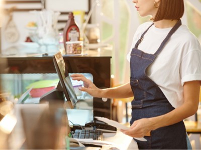 5 نصائح لزيادة أرباح المطاعم في فترات الركود