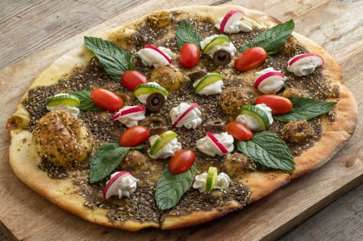 عجينة منقوشة الزعتر