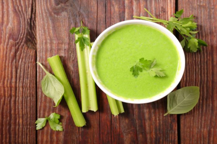 كيفية تحضير شوربة الكرفس اللذيذة