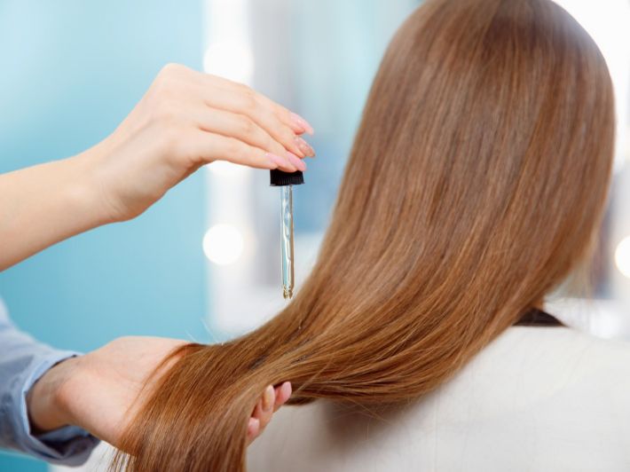 فوائد زيت الزيتون للشعر: حقيقة أم خرافة