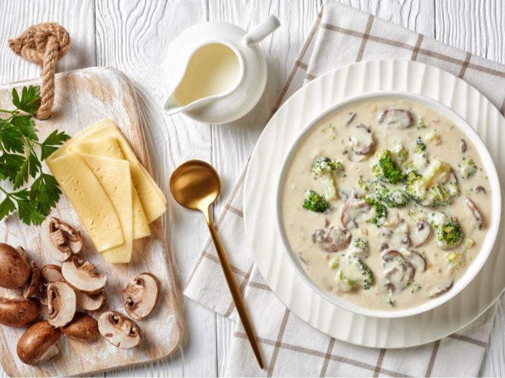 طريقة عمل شوربة فطر لنظام الكيتو