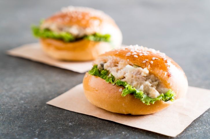 جيب التاجر بالتونة، بمكونات بسيطة