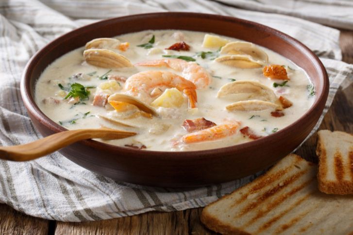 شوربة السي فود بالكريمة، بطريقة سهلة وبسيطة