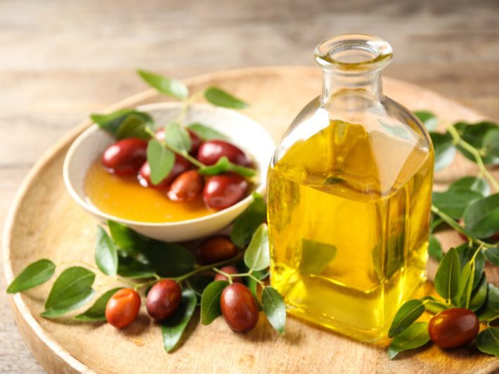 أضرار زيت الزيتون على المعدة: هل تفوق فوائده؟