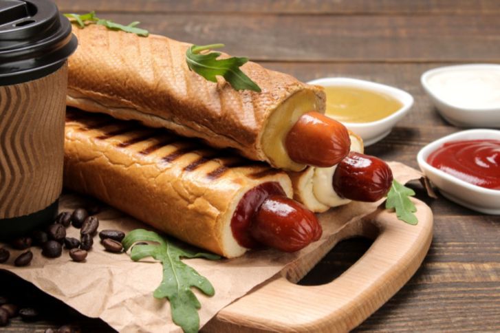 طريقة تحضير الهوت دوج المدخن