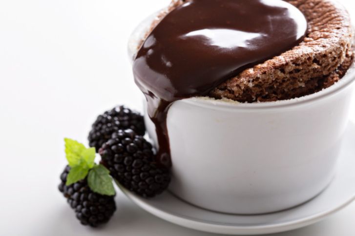 طريقة سهلة لعمل السوفليه بثلاث مكونات