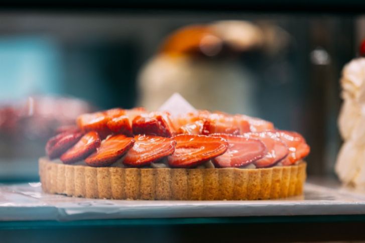 طريقة عمل البسبوسة بالفراولة